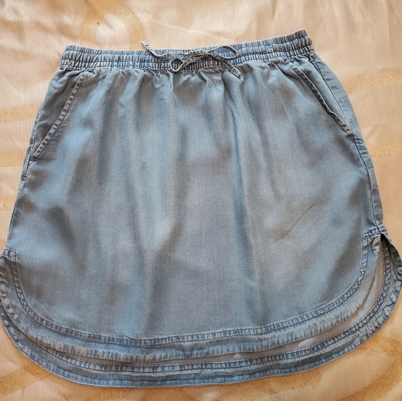 Merona Dresses & Skirts - Chambray Skirt